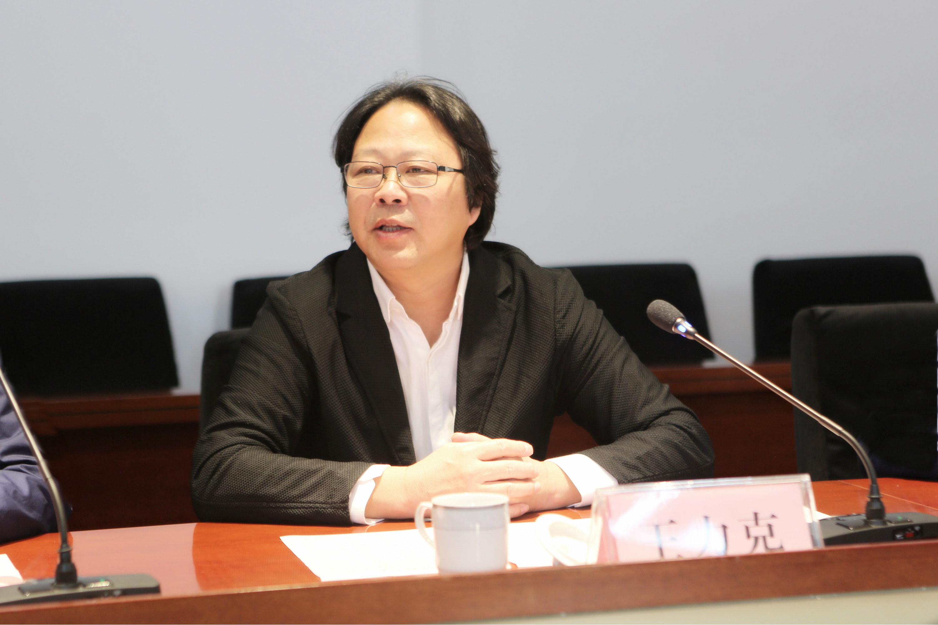 集团与山艺联合办学新进展：电影学院新聘院长书记到岗上任