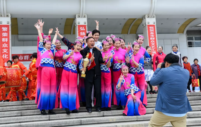 电视剧《温暖的村庄》完美收官! 电视剧《温暖的村庄》完美收官!