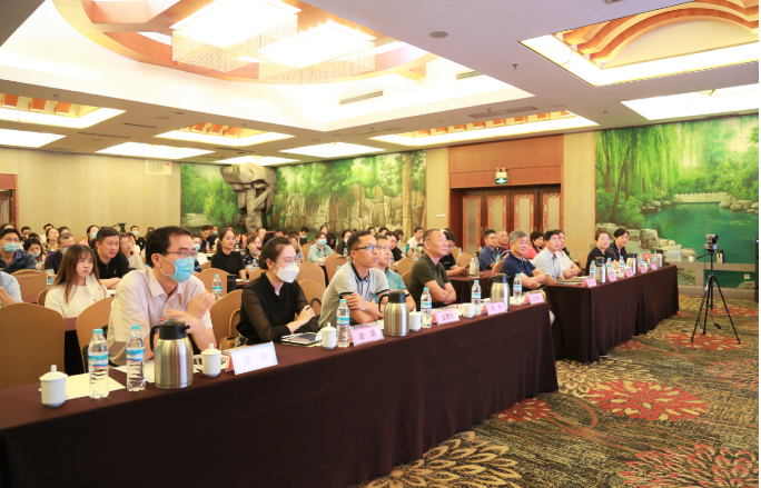 色情视频
集团举办经营管理暨精品创作培训班 色情视频
集团举办经营管理暨精品创作培训班