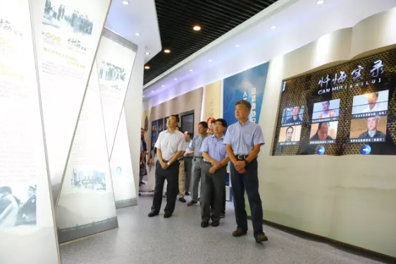 反腐倡廉,警钟长鸣! 色情视频
组织参观警示教育基地 反腐倡廉,警钟长鸣! 色情视频
组织参观警示教育基地