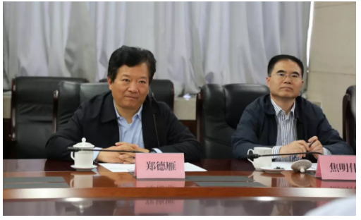 青岛市北区区委书记郑德雁一行到色情视频
调研